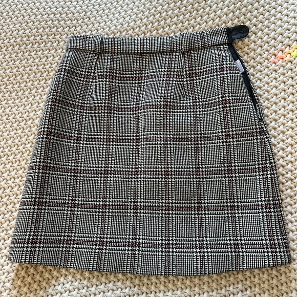 Carven houndstooth wool mini skirt EUC US8 - Picture 3 of 6